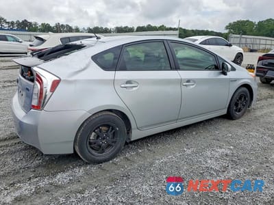 Trzecie zdjęcie samochodu z tyłu: 2015 TOYOTA PRIUS TWO VIN:JTDKN3DU6F0484886 - miniatura