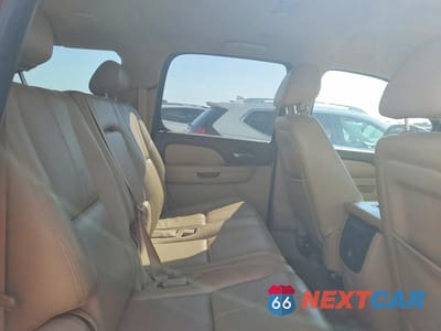 Zdjęcie 11 z 13 samochodu: 2010 CHEVROLET SUBURBAN K1500 LT VIN:1GNUKJE3XAR129968 - miniatura