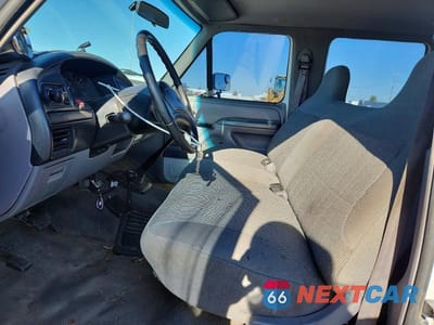 Zdjęcie 7 z 13 samochodu: 1996 FORD F350 VIN:1FTJW36G3TEB47638 - miniatura
