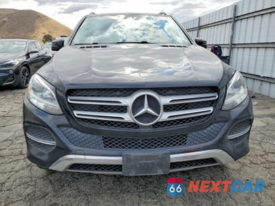 Piąte zdjęcie samochodu w środku: 2016 MERCEDES-BENZ GLE 350 VIN:4JGDA5JBXGA674751 - miniatura