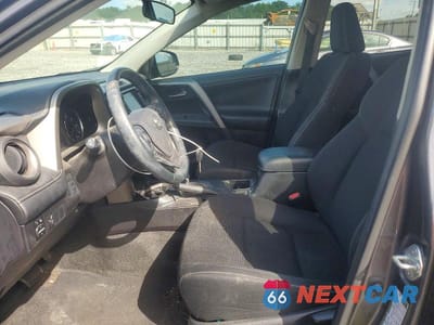 Zdjęcie 7 z 13 samochodu: 2016 TOYOTA RAV4 XLE VIN:2T3WFREV3GW284165 - miniatura