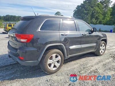 Trzecie zdjęcie samochodu z tyłu: 2011 JEEP GRAND CHEROKEE LAREDO VIN:1J4RS4GG1BC513944 - miniatura