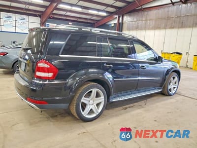 Trzecie zdjęcie samochodu z tyłu: 2012 MERCEDES-BENZ GL 550 4MATIC VIN:4JGBF8GE3CA790587 - miniatura