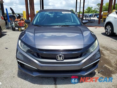 Piąte zdjęcie samochodu w środku: 2019 HONDA CIVIC LX VIN:19XFC2F65KE008212 - miniatura