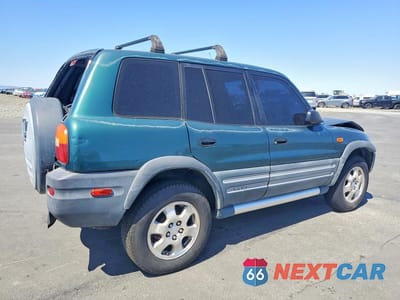 Trzecie zdjęcie samochodu z tyłu: 1997 TOYOTA RAV4 BASE VIN:JT3HP10V9V7020637 - miniatura