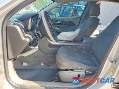 Zdjęcie 7 z 12 samochodu: 2013 CHEVROLET MALIBU LS VIN:1G11B5SA6DF263400 - miniatura