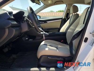 Zdjęcie 7 z 12 samochodu: 2019 HONDA CIVIC LX VIN:19XFC2F64KE003812 - miniatura