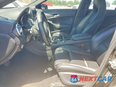 Zdjęcie 7 z 12 samochodu: 2016 MERCEDES-BENZ CLA 250 VIN:WDDSJ4EB2GN384857 - miniatura
