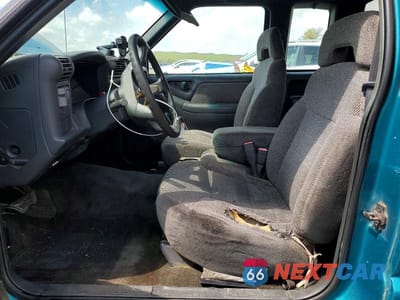 Zdjęcie 7 z 13 samochodu: 1996 CHEVROLET S TRUCK S10 VIN:1GCCS1947TK181089 - miniatura