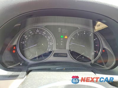 Zdjęcie 9 z 13 samochodu: 2007 LEXUS IS 250 VIN:JTHBK262475049009 - miniatura