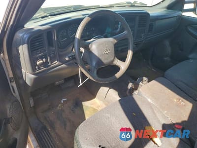 Zdjęcie 8 z 12 samochodu: 2002 CHEVROLET SILVERADO C2500 VIN:1GCGC24U42Z200490 - miniatura
