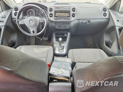 Zdjęcie 8 z 14 samochodu: 2014 VOLKSWAGEN TIGUAN S VIN:WVGAV3AX2EW568012 - miniatura