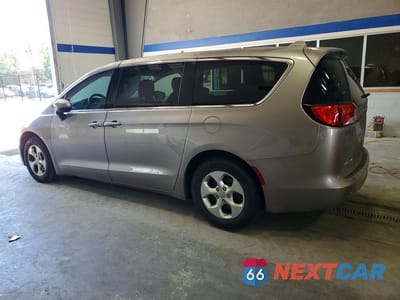 Drugie zdjęcie samochodu z przodu: 2017 CHRYSLER PACIFICA LX VIN:2C4RC1CG4HR635771 - miniatura