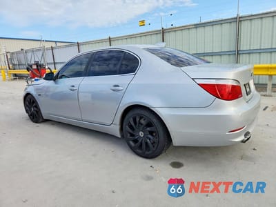 Drugie zdjęcie samochodu z przodu: 2010 BMW 528 I VIN:WBANU5C54AC364983 - miniatura