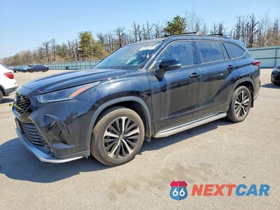 2022 TOYOTA HIGHLANDER XSE 5TDLZRBH1NS242407 - główne zdjęcie licytacji z USA - miniatura