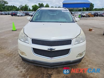 Piąte zdjęcie samochodu w środku: 2012 CHEVROLET TRAVERSE LT VIN:1GNKRJED2CJ139276 - miniatura