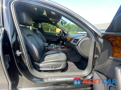 Piąte zdjęcie samochodu w środku: 2018 AUDI A6 PREMIUM VIN:WAUF8AFC1JN033309 - miniatura