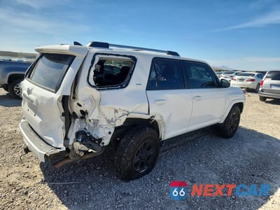 Trzecie zdjęcie samochodu z tyłu: 2023 TOYOTA 4RUNNER SR5 VIN:JTEMU5JR7P6133714 - miniatura