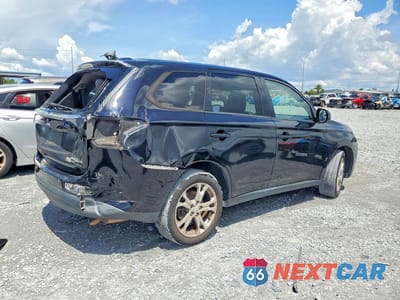 Trzecie zdjęcie samochodu z tyłu: 2014 MITSUBISHI OUTLANDER ES VIN:JA4AD3A3XEZ013306 - miniatura