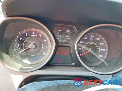 Zdjęcie 9 z 12 samochodu: 2015 HYUNDAI ELANTRA SE VIN:5NPDH4AE4FH616677 - miniatura