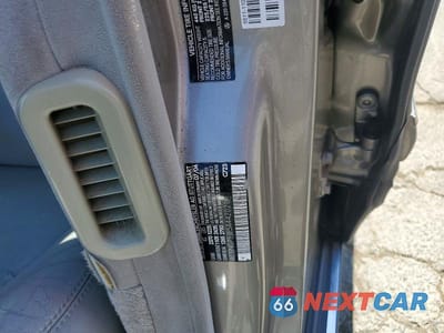 Zdjęcie 12 z 12 samochodu: 2005 MERCEDES-BENZ S 500 VIN:WDBNG75J85A442021 - miniatura