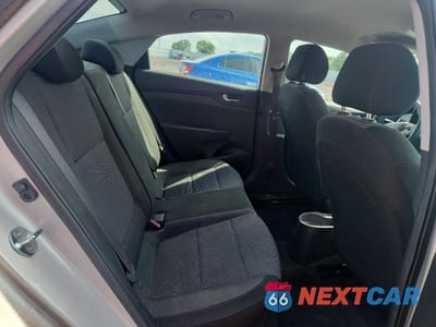 Zdjęcie 10 z 12 samochodu: 2022 HYUNDAI ACCENT SE VIN:3KPC24A65NE167731 - miniatura
