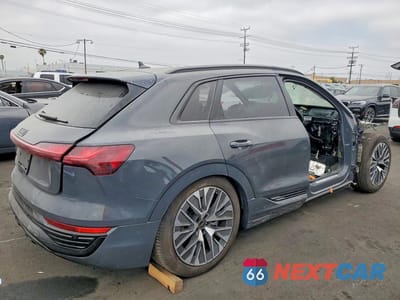 Trzecie zdjęcie samochodu z tyłu: 2024 AUDI Q8 E-TRON PREMIUM PLUS VIN:WA15AAGE6RB054084 - miniatura