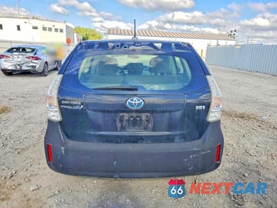 Zdjęcie 6 z 13 samochodu: 2013 TOYOTA PRIUS V THREE VIN:JTDZN3EU8D3224739 - miniatura