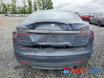 Zdjęcie 6 z 12 samochodu: 2015 TESLA MODEL S VIN:5YJSA1E25FF118450 - miniatura