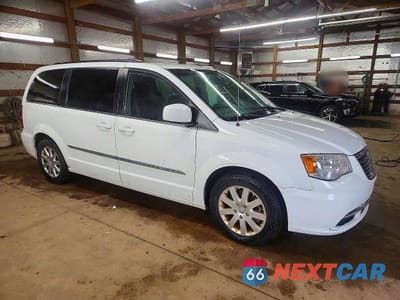 Czwarte zdjęcie samochodu z boku: 2015 CHRYSLER TOWN & COUNTRY TOURING VIN:2C4RC1BG0FR588558 - miniatura