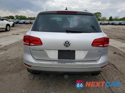 Zdjęcie 6 z 13 samochodu: 2017 VOLKSWAGEN TOUAREG WOLFSBURG VIN:WVGRF7BP1HD000646 - miniatura