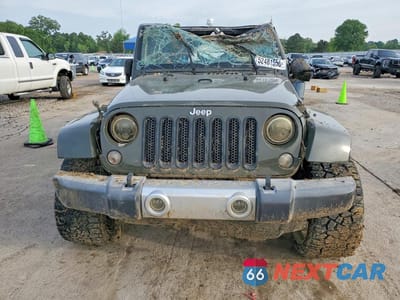 Piąte zdjęcie samochodu w środku: 2015 JEEP WRANGLER UNLIMITED SAHARA VIN:1C4BJWEG7FL708770 - miniatura