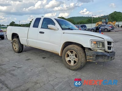 Czwarte zdjęcie samochodu z boku: 2011 DODGE DAKOTA SLT VIN:1D7RE3BK4BS522670 - miniatura