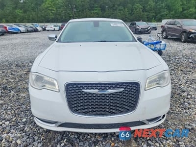 Piąte zdjęcie samochodu w środku: 2016 CHRYSLER 300C VIN:2C3CCAEG7GH147748 - miniatura
