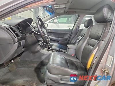 Zdjęcie 7 z 12 samochodu: 2006 HONDA ACCORD EX VIN:1HGCM66586A060460 - miniatura