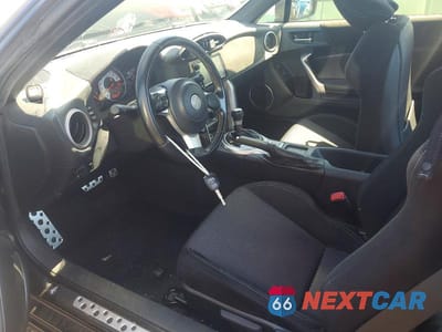 Zdjęcie 8 z 12 samochodu: 2017 TOYOTA 86 BASE VIN:JF1ZNAA16H8708763 - miniatura