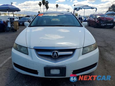 Piąte zdjęcie samochodu w środku: 2004 ACURA TL VIN:19UUA66214A032919 - miniatura