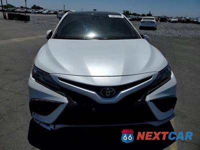 Piąte zdjęcie samochodu w środku: 2023 TOYOTA CAMRY XSE VIN:4T1K61AK2PU830491 - miniatura