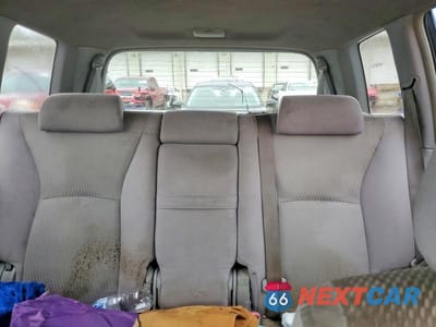 Zdjęcie 10 z 13 samochodu: 2004 TOYOTA HIGHLANDER BASE VIN:JTEDP21A240004827 - miniatura