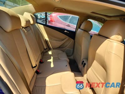 Zdjęcie 10 z 13 samochodu: 2006 VOLKSWAGEN PASSAT 2.0T LUXURY VIN:WVWEK73C06P060391 - miniatura