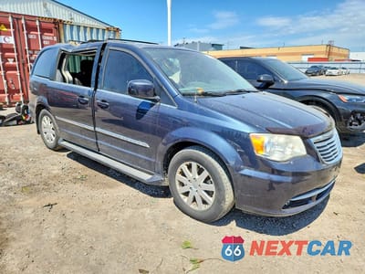 Czwarte zdjęcie samochodu z boku: 2013 CHRYSLER TOWN & COUNTRY TOURING VIN:2C4RC1BG4DR787819 - miniatura