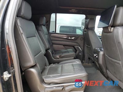 Zdjęcie 11 z 13 samochodu: 2021 GMC YUKON XL DENALI VIN:1GKS2JKL3MR179043 - miniatura