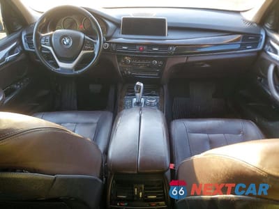 Zdjęcie 8 z 14 samochodu: 2015 BMW X5 XDRIVE35I VIN:5UXKR0C56F0P01882 - miniatura