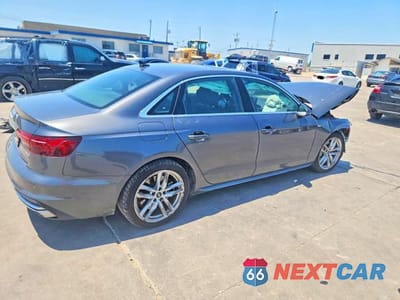 Trzecie zdjęcie samochodu z tyłu: 2023 AUDI A4 PREMIUM PLUS 45 VIN:WAUEAAF41PN005883 - miniatura