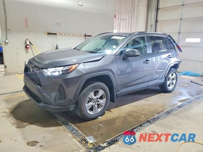2025 TOYOTA RAV4 XLE 2T3P1RFV9SW561749 - główne zdjęcie licytacji z USA - miniatura