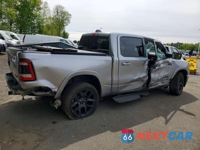 Trzecie zdjęcie samochodu z tyłu: 2022 RAM 1500 LARAMIE VIN:1C6SRFJT5NN267355 - miniatura