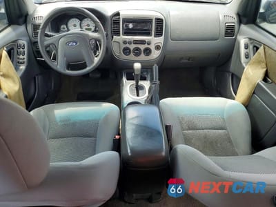 Zdjęcie 8 z 12 samochodu: 2006 FORD ESCAPE XLT VIN:1FMCU03196KD48068 - miniatura