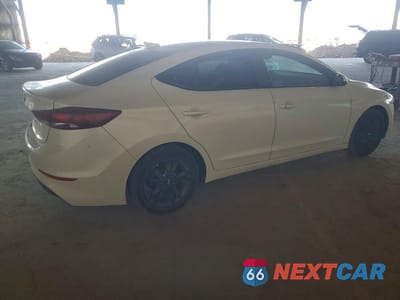 Trzecie zdjęcie samochodu z tyłu: 2018 HYUNDAI ELANTRA VALUE EDITION VIN:5NPD84LFXJH287515 - miniatura