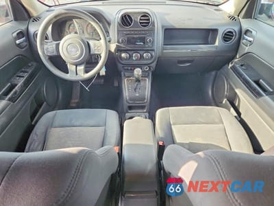 Zdjęcie 8 z 12 samochodu: 2011 JEEP PATRIOT SPORT VIN:1J4NF1GB6BD154543 - miniatura