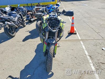 Drugie zdjęcie samochodu z przodu: 2025 BMW F 900 GS VIN:WB10K6309S6L32301 - miniatura
